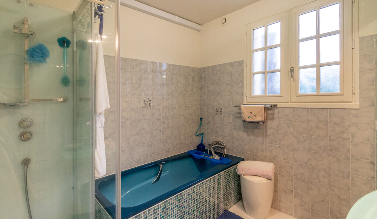 photo_0125e0a918e5602c478187c890c684f8