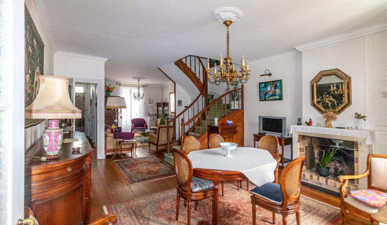 photo_7062fe30d01f4ef3c3831f28cbbdd9c9