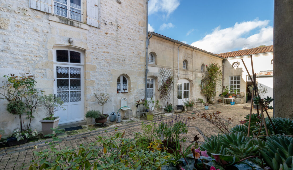 photo_03f8f45d321bcaa989fd9ef81f454f51