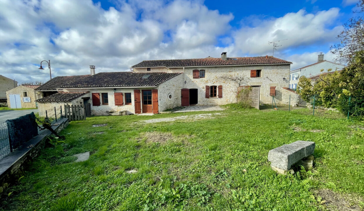 photo_53ec2f9498bb984fcd1571e6d3879abf