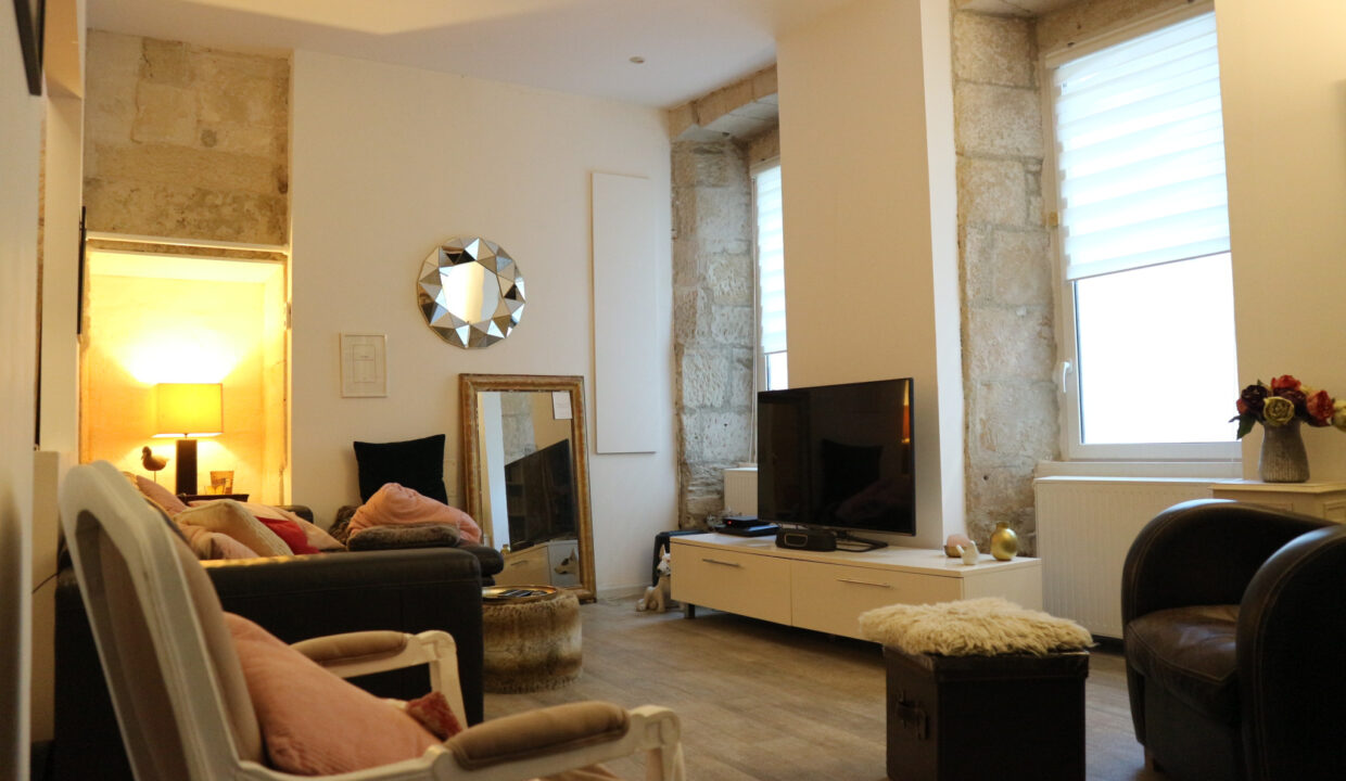 photo_9faaa76416ef83924bfd81e79a94e231