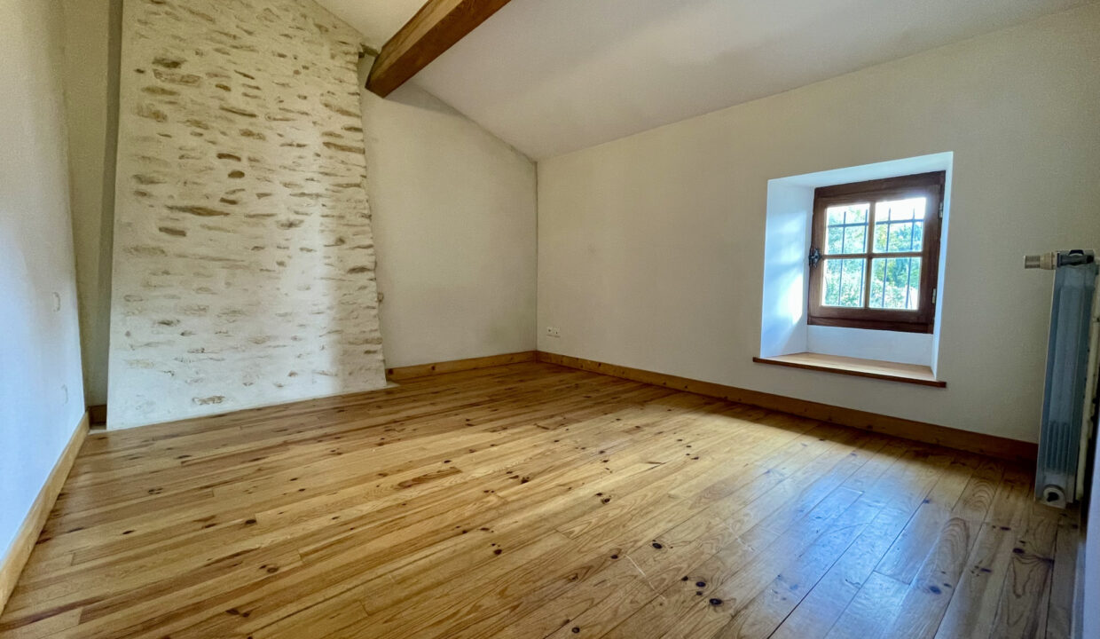 photo_b875ed0aff928145697a564d9866f076