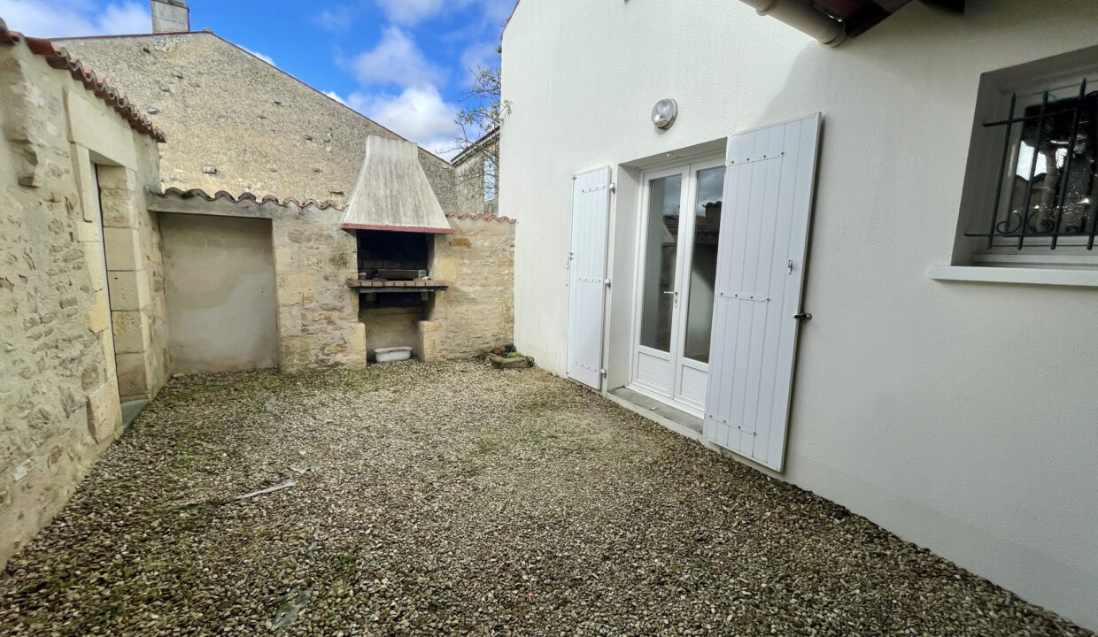 photo_ced03c566b9eee1fafb408c5b3aea8d9