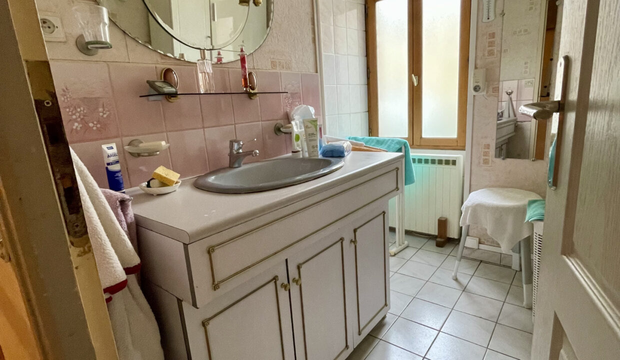 photo_da981785dddc00e62bc56184e389aa00