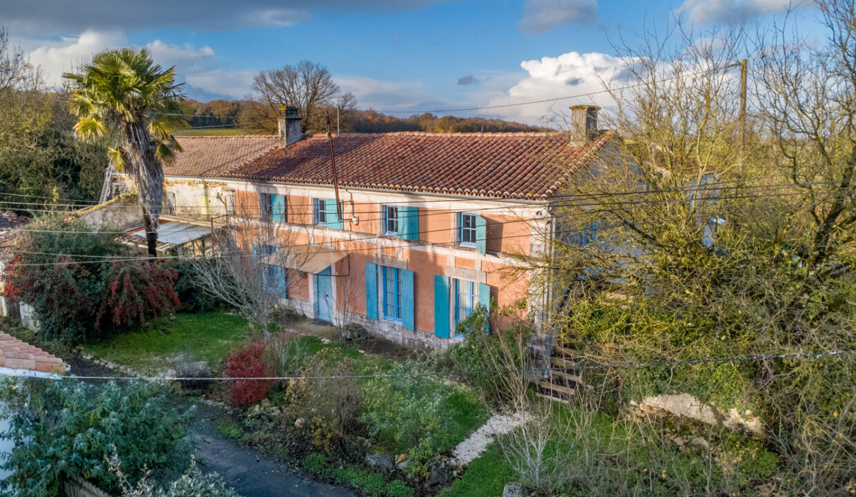 photo_63d8c2767c48c6cc7c62cf52105fe1ee