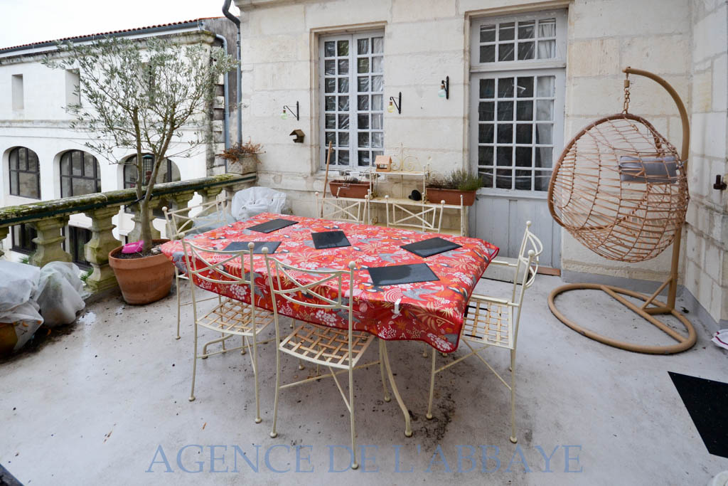 photo_f232f22c1c849cfd3e45110d72d7c081