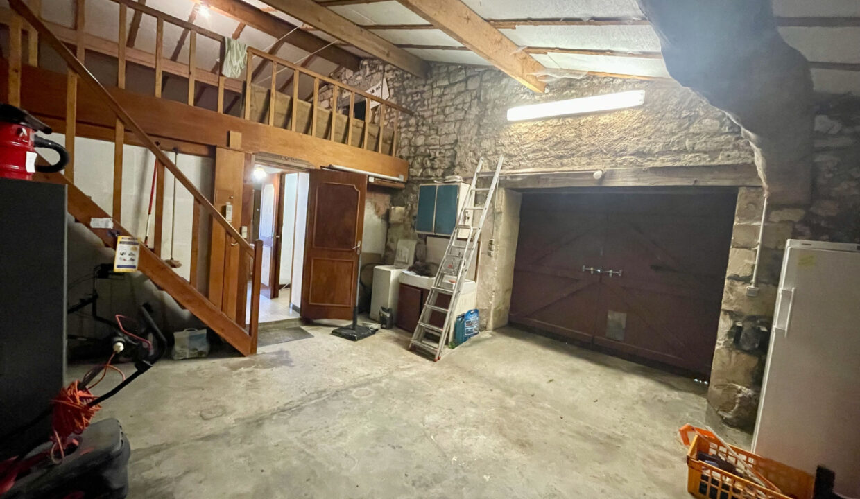 photo_42b589e35451a0640dad0e3794d30692