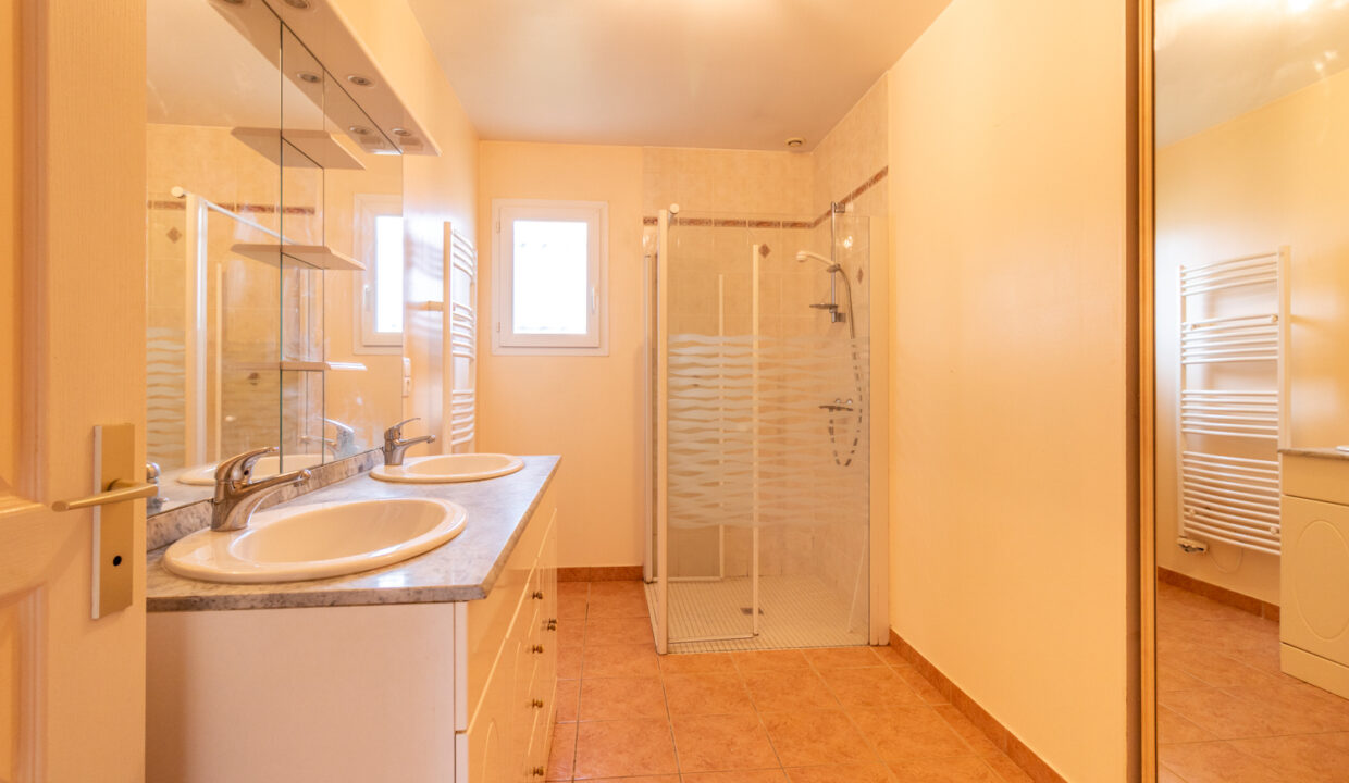 photo_71a757df01cfade0b5d52c4926c204aa