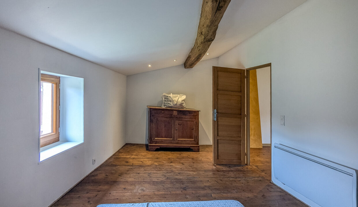 photo_10589dfe4e7850577d177b820fbf3156