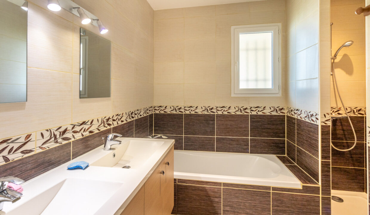 photo_5d3eb5f265c9d4d5815ee2d811fce368