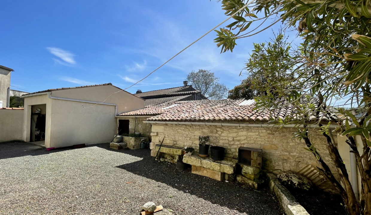 photo_8419854361f2888132e151e409ac4001