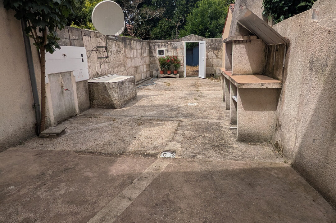 photo_0d1a1bedba398fe16cecf619134bc6e4